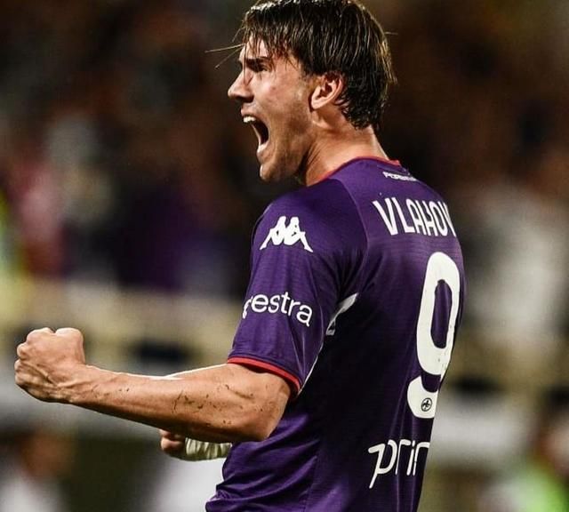 中国足球的 中国足球的