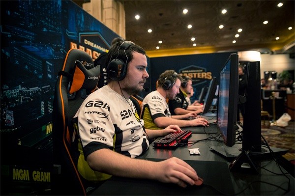 在国内联赛 在国内联赛